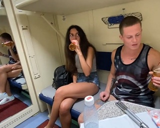 В поезде порно видео .. смотреть в поезде секс видео .. онлайн в поезде русское ^ 