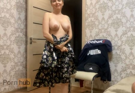 Русская мачеха попросила осмотреть её киску